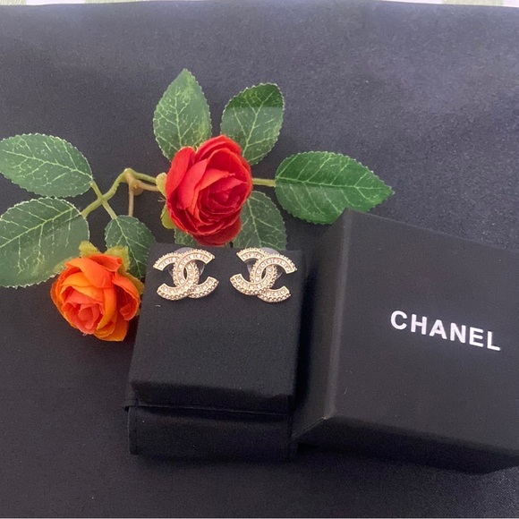 Chanel Gold Earrings - Picture 1 of 3